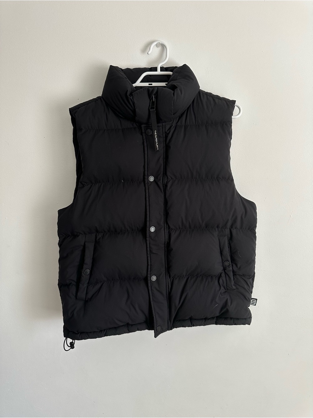 Aritzia The Super Puff Vest cliMATTE